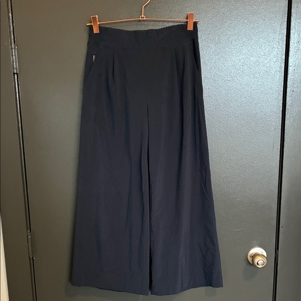 Athleta Brooklyn Navy Wide Leg Cropped Pants Sz 2 - Picture 2 of 6